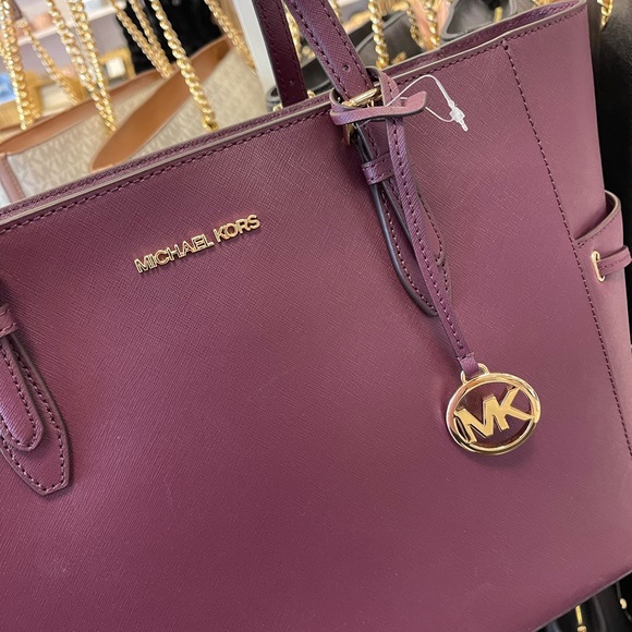 Michael Kors Gilly Large Drawstring Travel Leather Top Zip Tote 
OXBLOOD Color - Picture 2 of 16